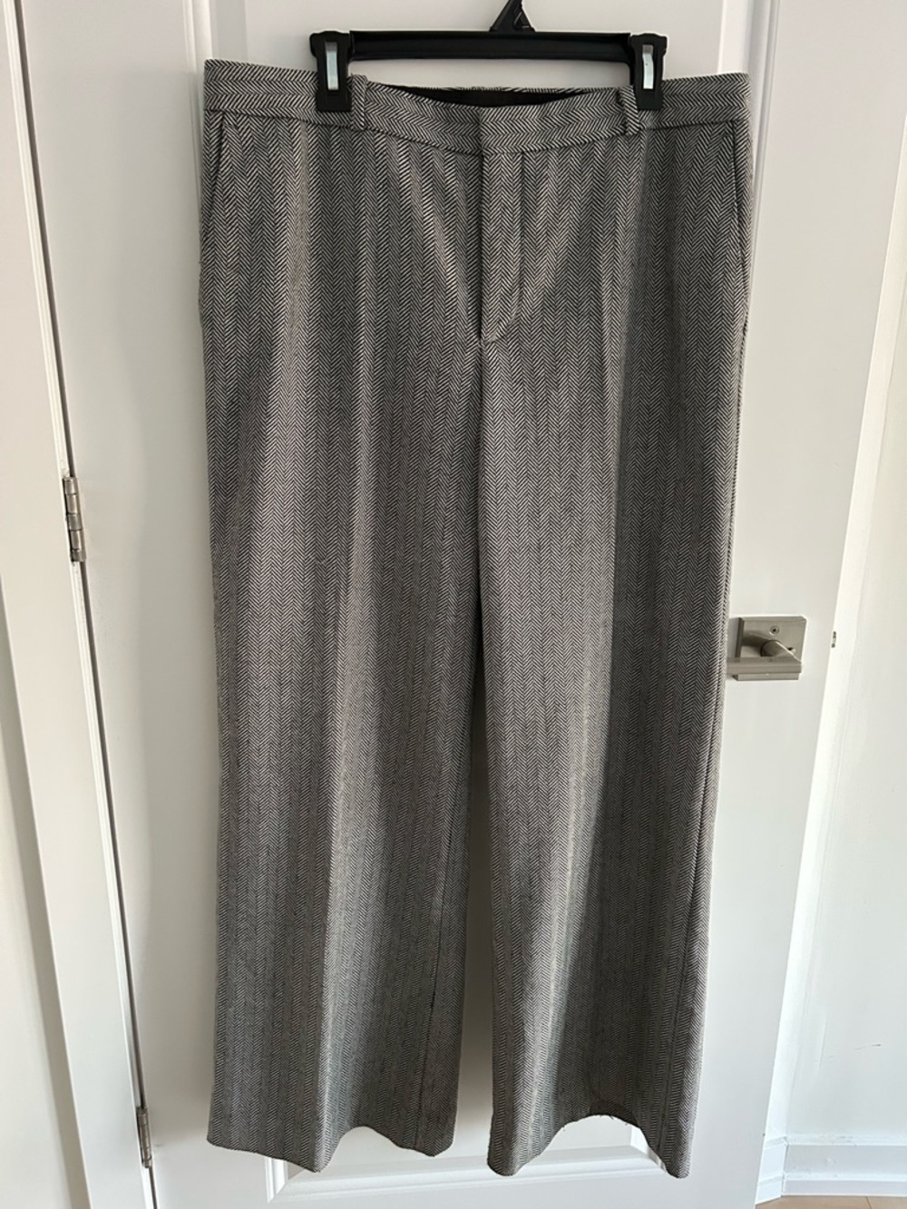 Banana Republic Woman's Wide-Leg Dress Pants in Gray Herringbone